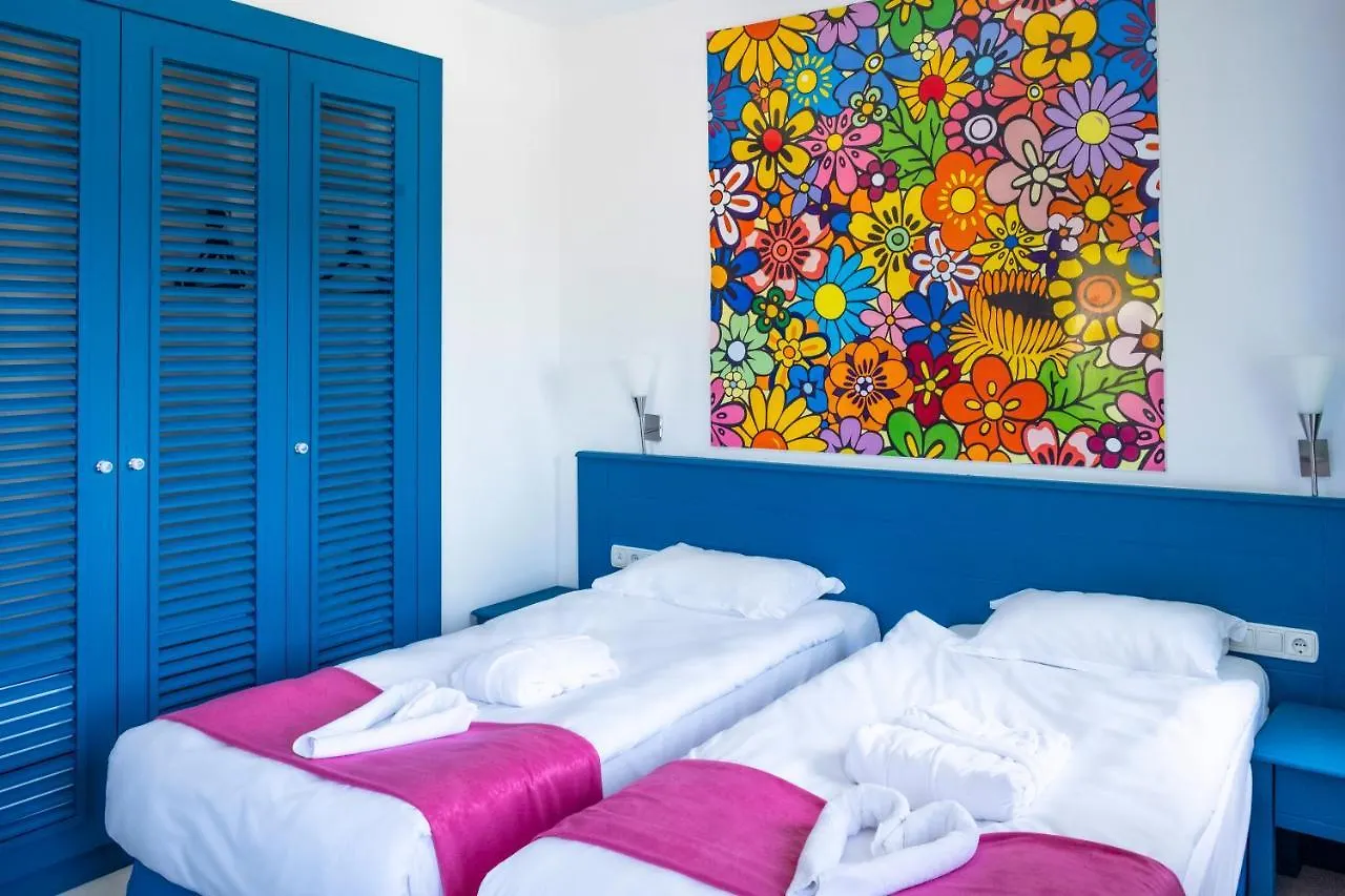 Bodrum Holiday Resort & Spa Hotel
