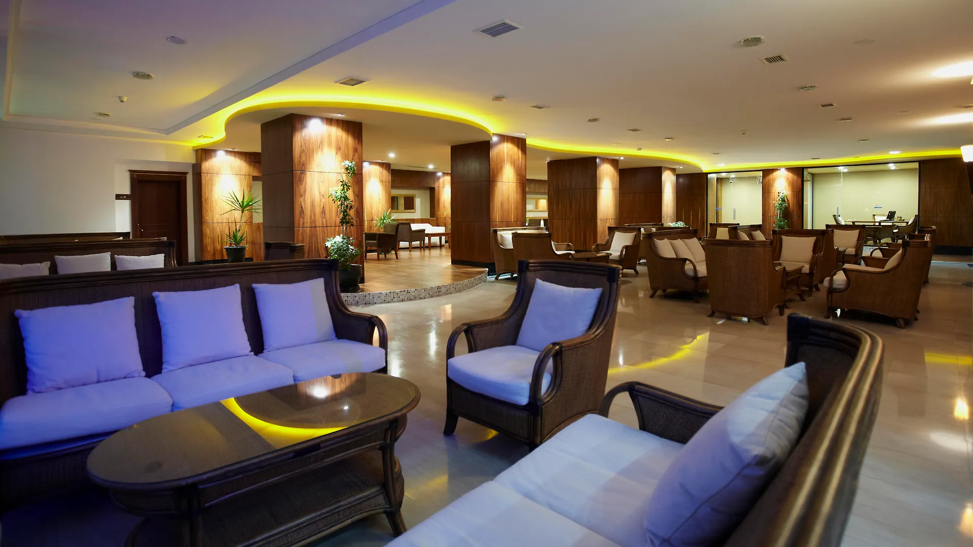 Bodrum Holiday Resort & Spa