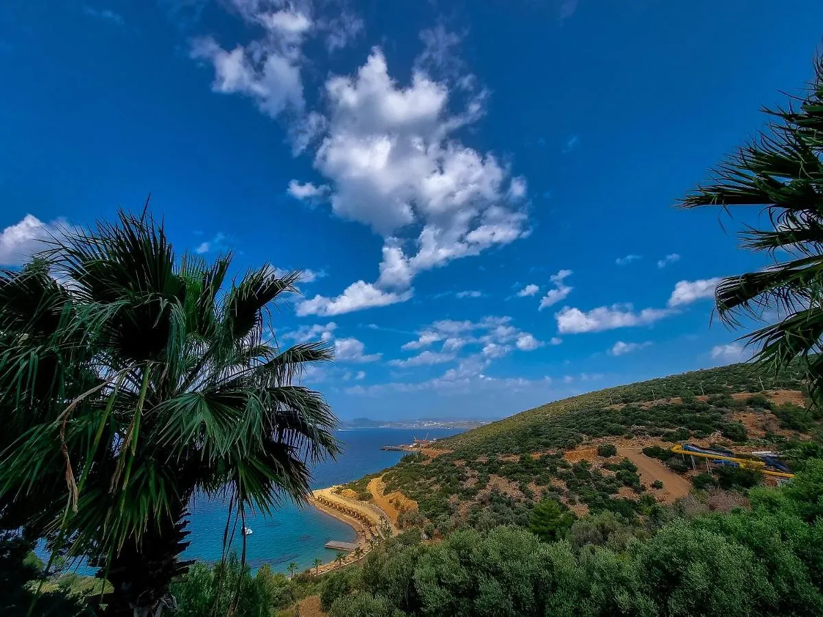 Bodrum Holiday Resort & Spa Hotel