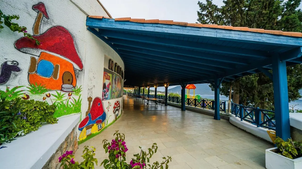 Bodrum Holiday Resort & Spa
